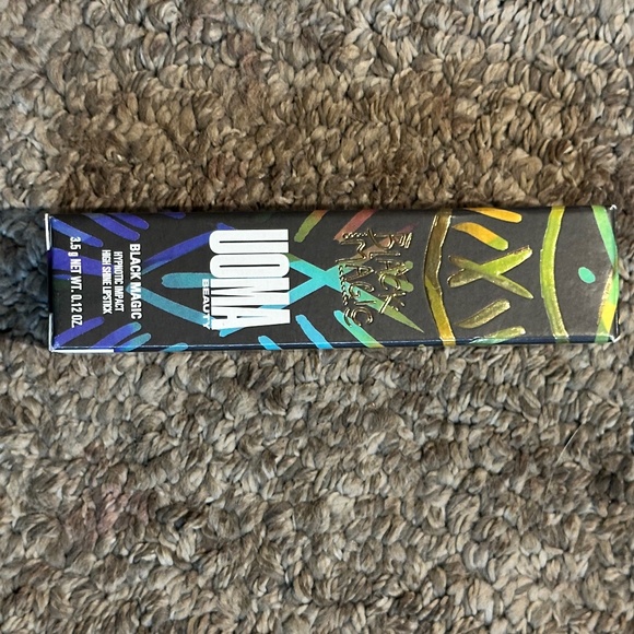 Uoma lipstick - Picture 1 of 3